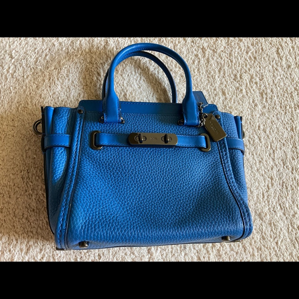 Coach swagger 21 blue crossbody leather bag